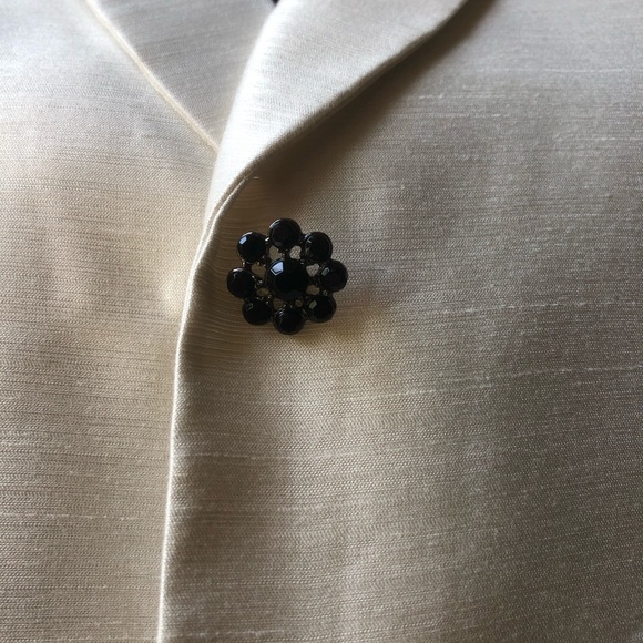 ✨LAST CHANCE✨ Kasper Cream and Brown Button Front Jacket - Picture 6 of 10